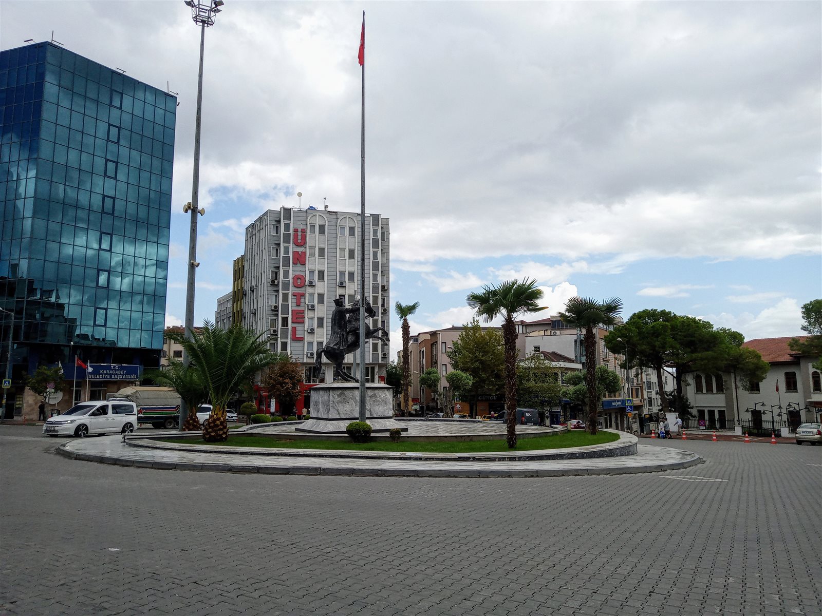 Karacabey meydan görünümü